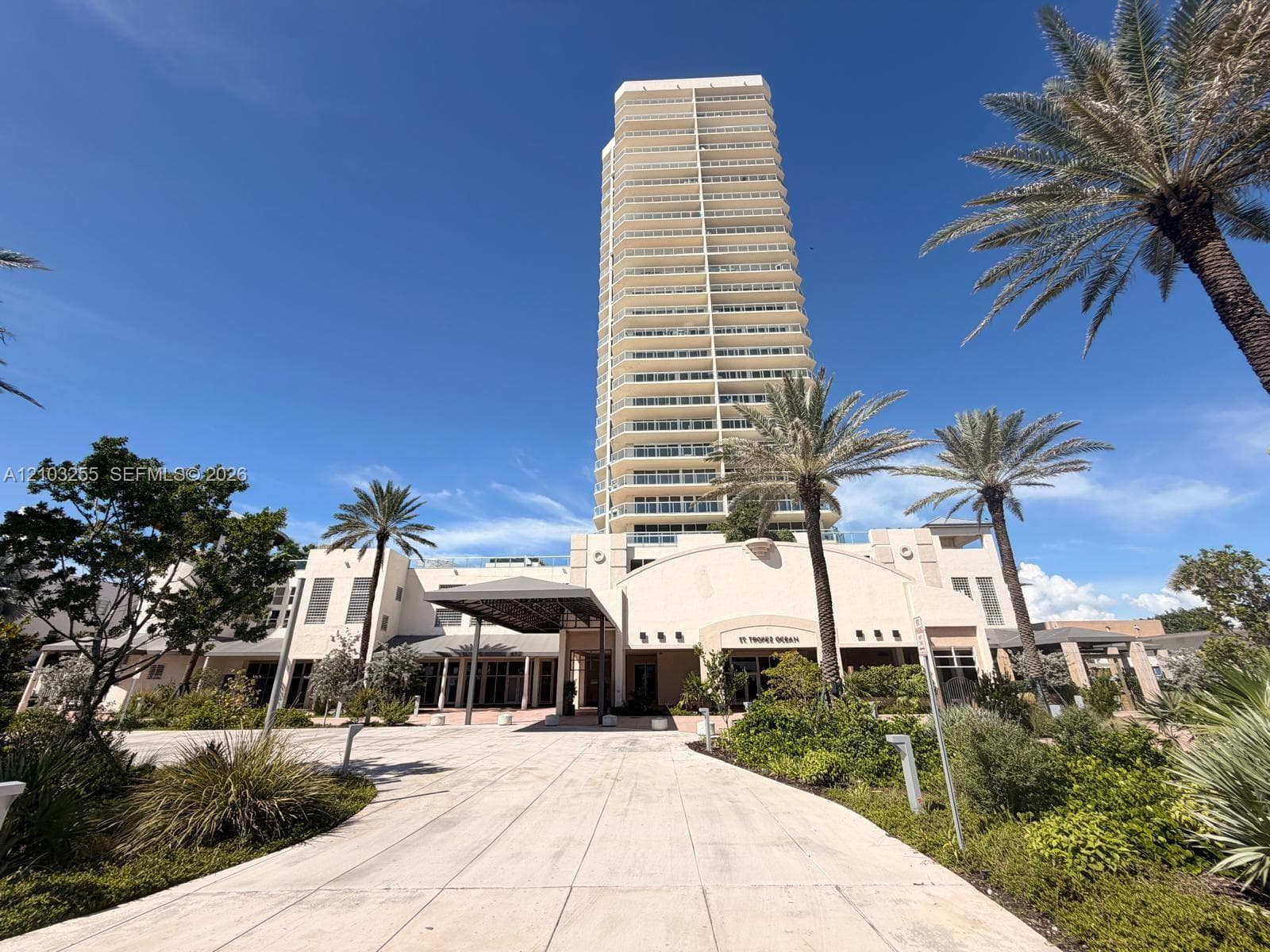 New Drive up to condo on Ocean terrace along with park