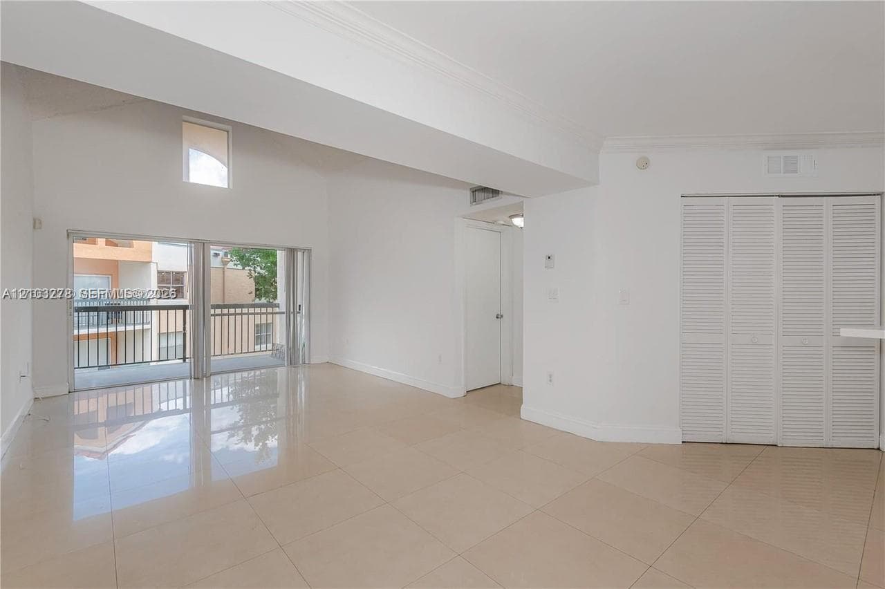 MEDITERRANEAN VILLAS COND · #305 in Hialeah - Photo 1