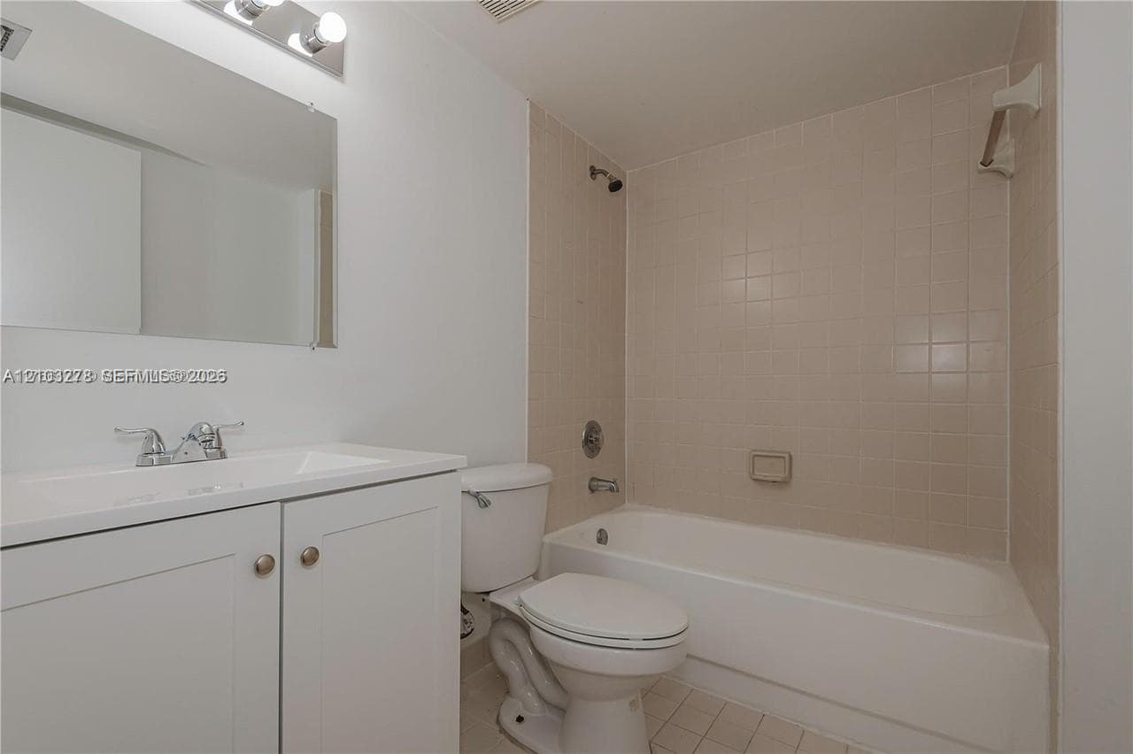 MEDITERRANEAN VILLAS COND · #305 in Hialeah - Photo 10