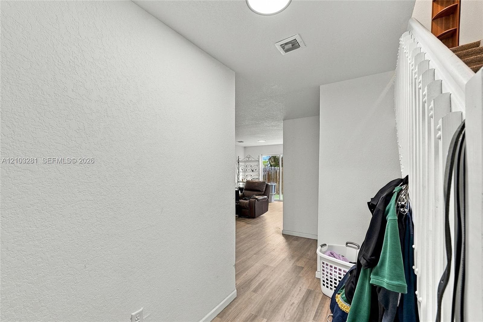 211 SW 6th Ln photo 6