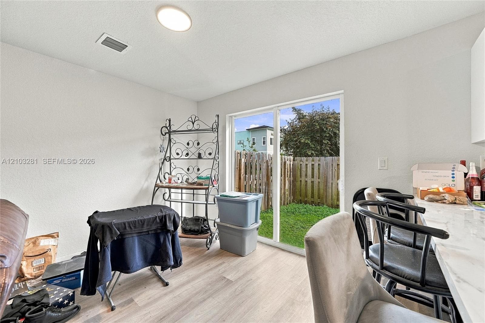 211 SW 6th Ln photo 13