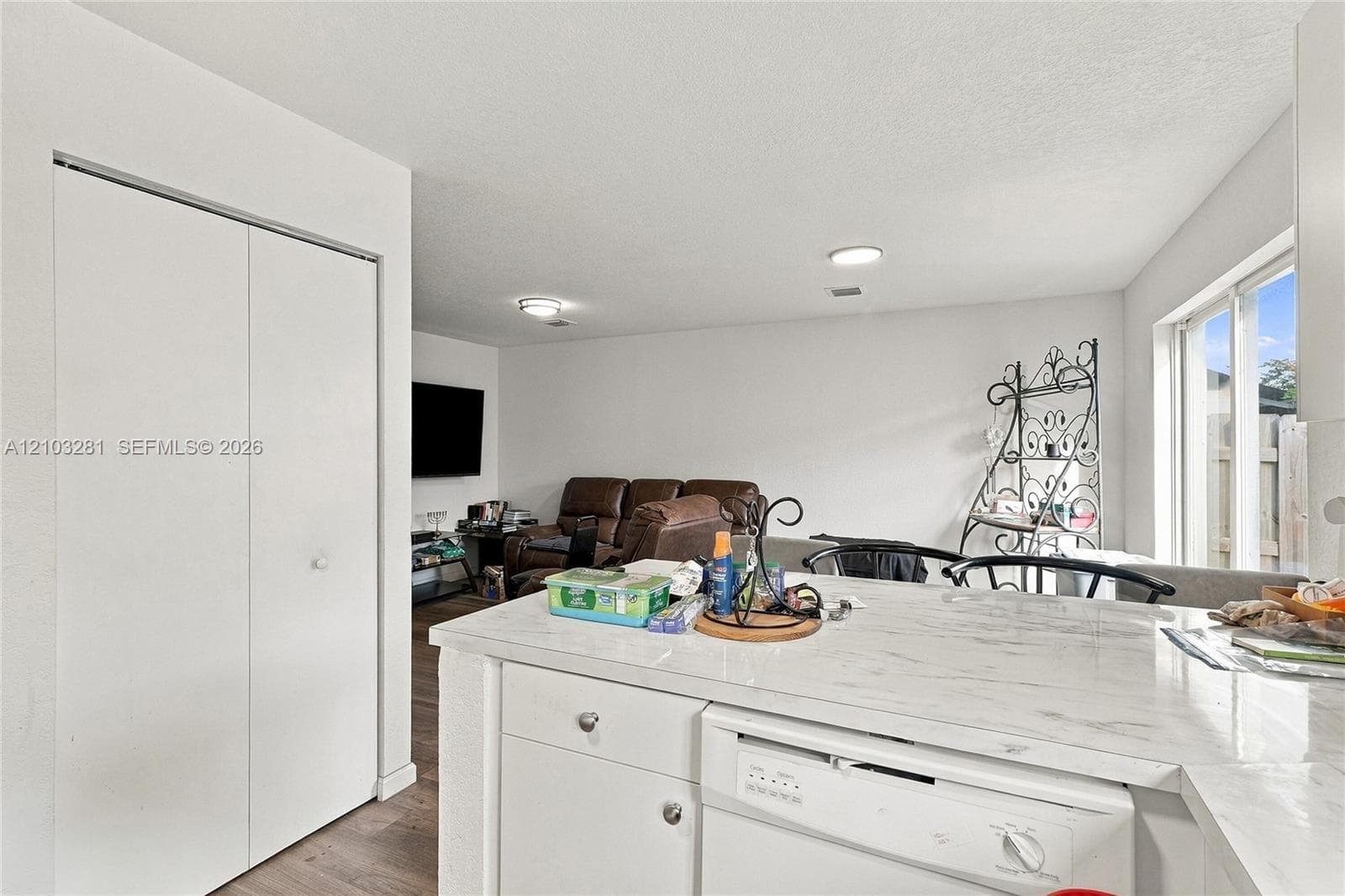 211 SW 6th Ln photo 12