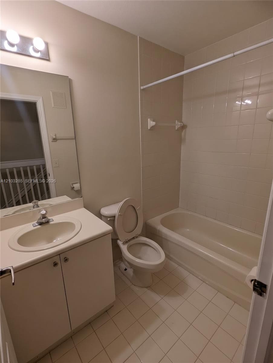 SHOMA HOMES AT COUNTRY CL · #208-18 in Hialeah - Photo 18