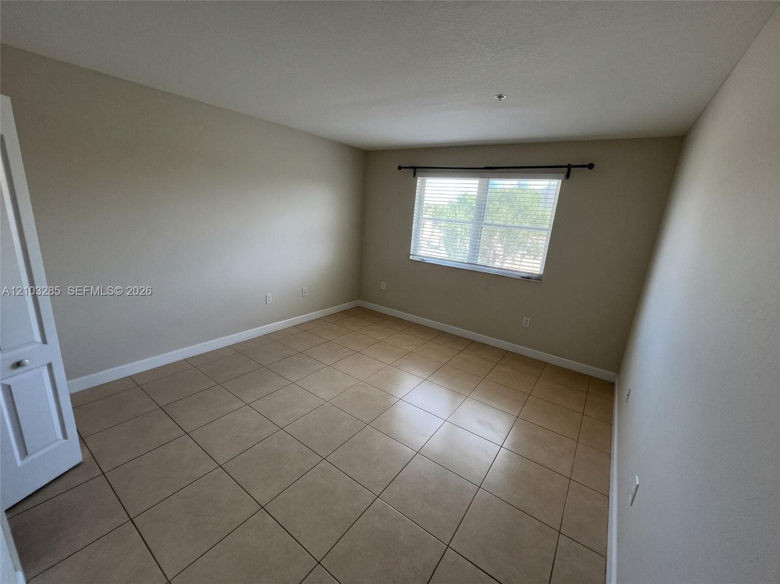 SHOMA HOMES AT COUNTRY CL · #208-18 in Hialeah - Photo 15