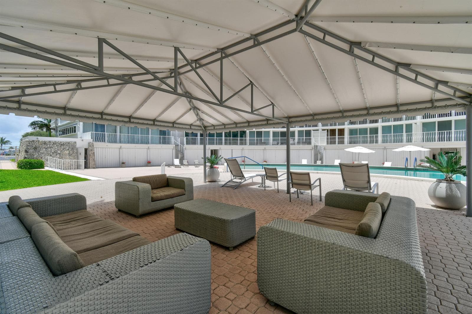 2774SOceanBlvd-AmbassadorSouth(11)