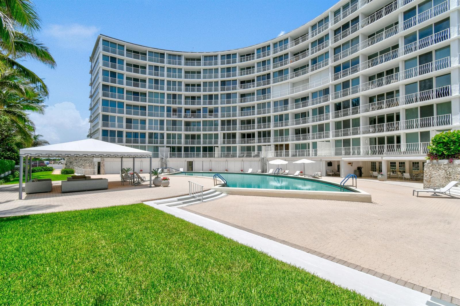 2774SOceanBlvd-AmbassadorSouth(7)
