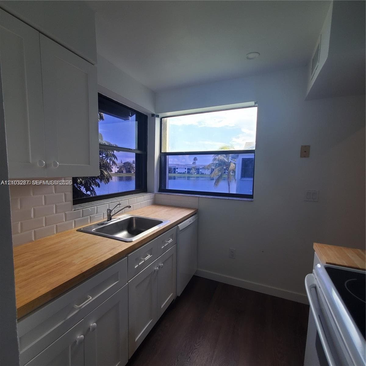 LAKESHORE CONDO 10 · #1211E in Homestead - Photo 5