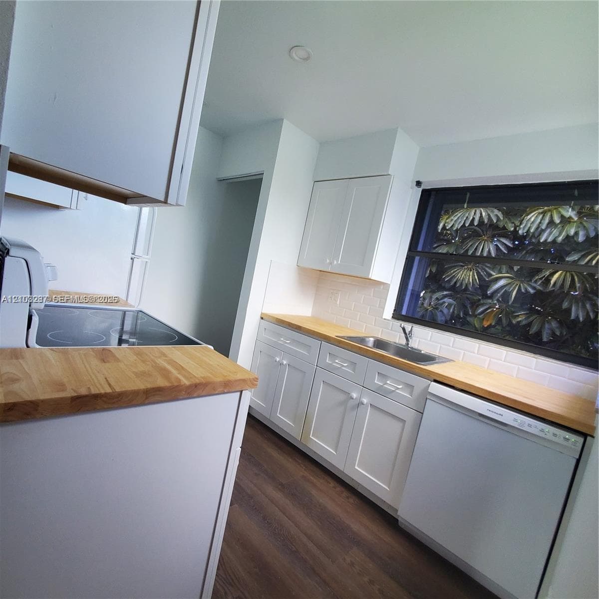 LAKESHORE CONDO 10 · #1211E in Homestead - Photo 4