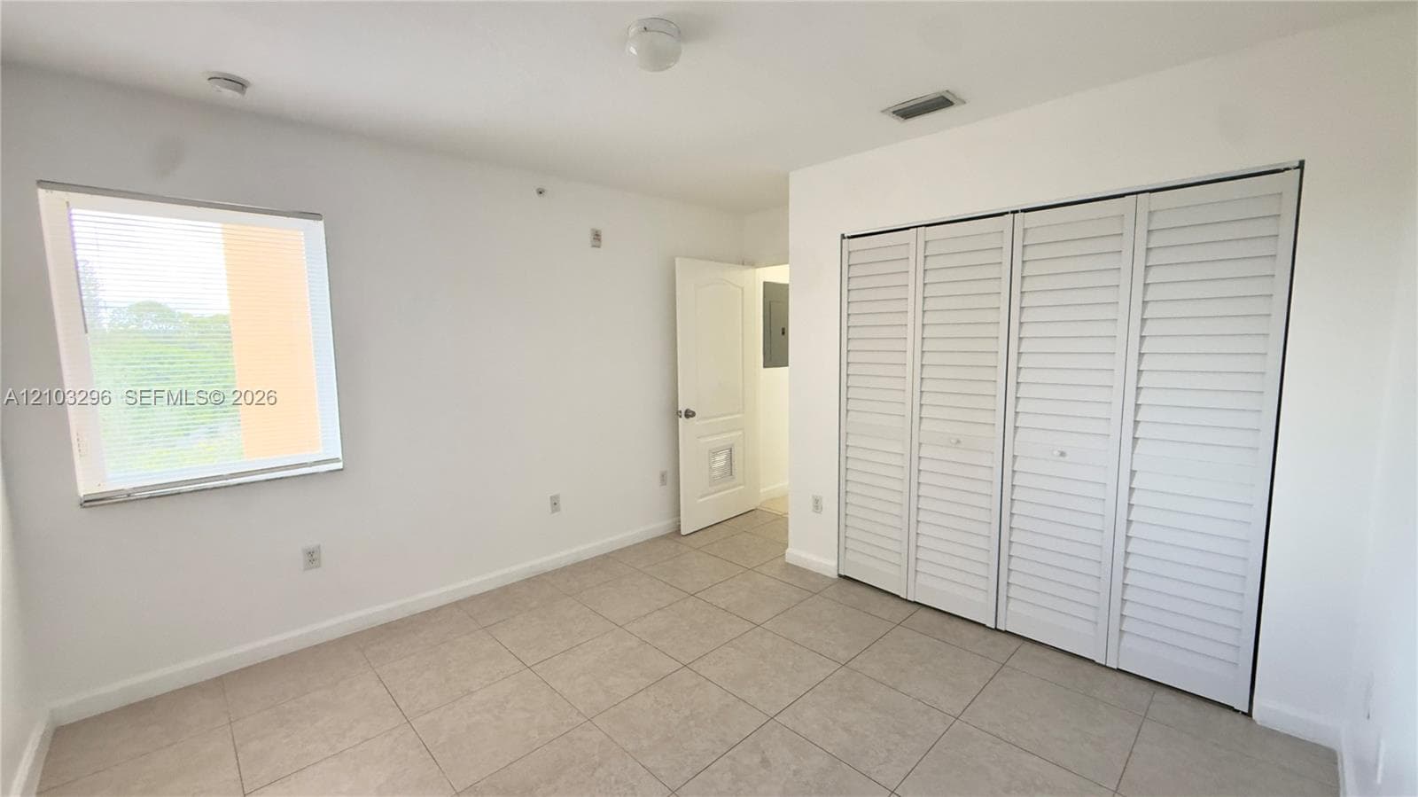THE PALMS CONDO · #404 in Miami - Photo 17