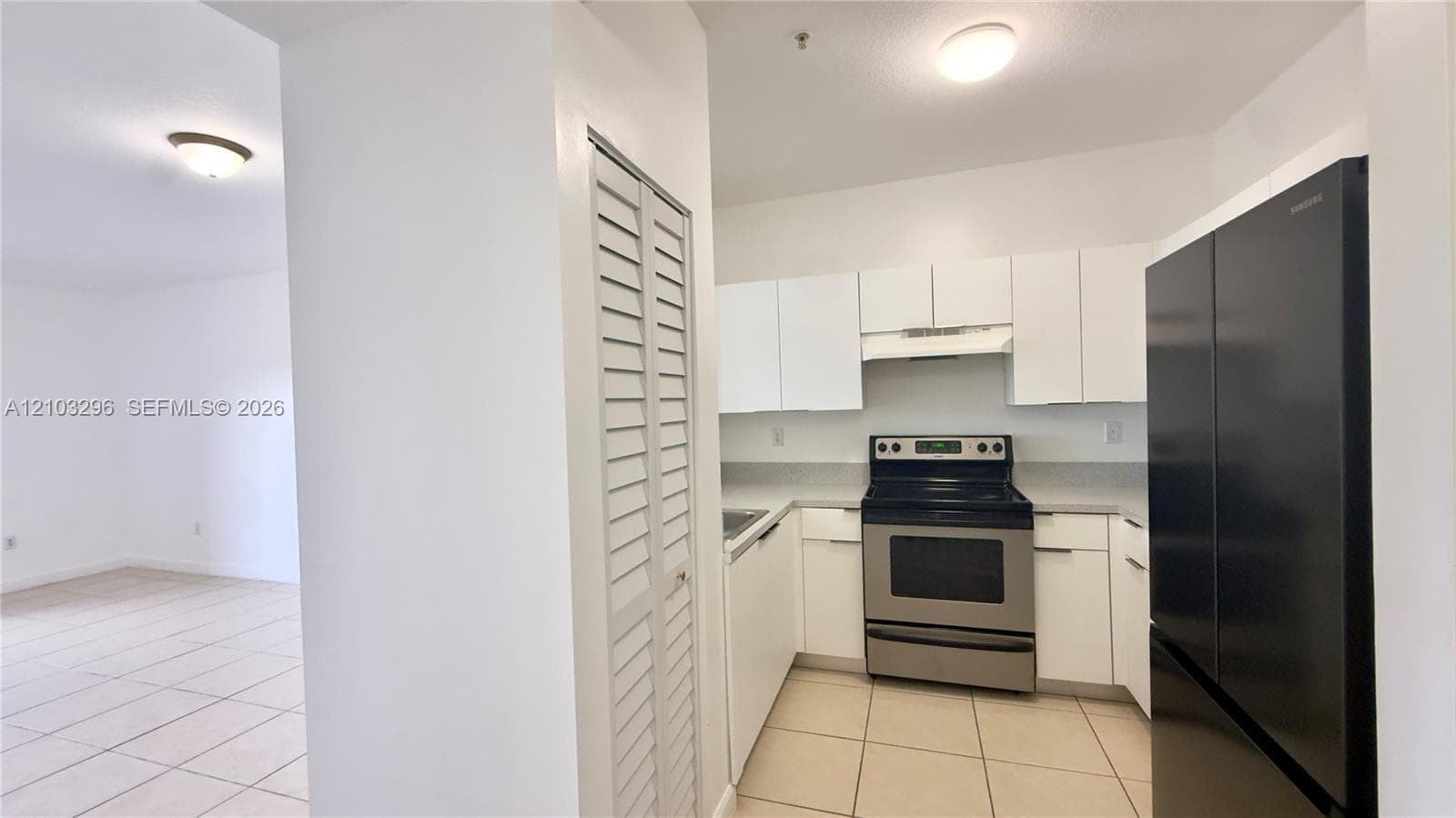 THE PALMS CONDO · #404 in Miami - Photo 9