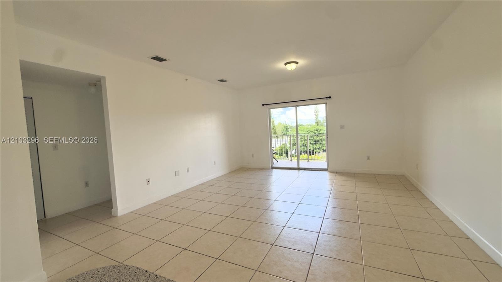 THE PALMS CONDO · #404 in Miami - Photo 14