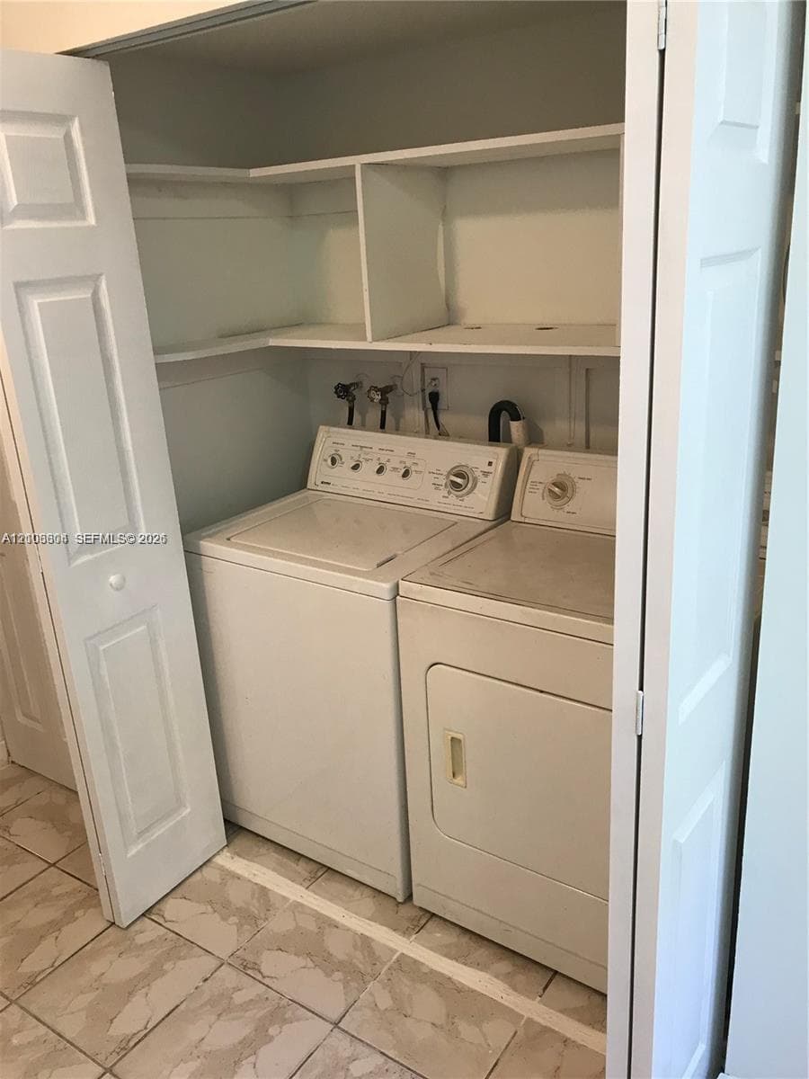 2403 SW 112th Ave photo 18