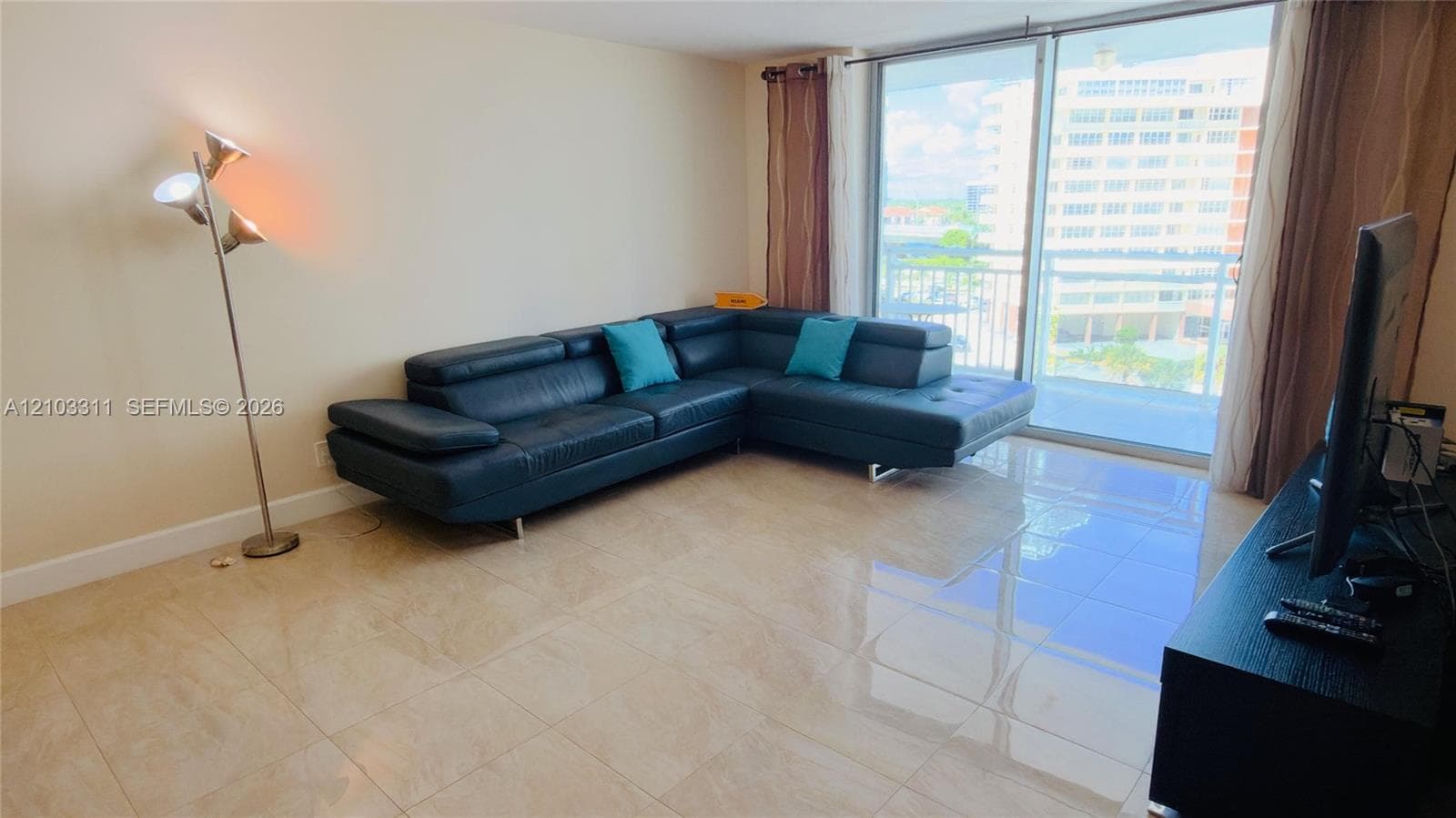PLAZA TOWERS SOUTH CONDO · #711 in Hallandale Beach - Photo 16