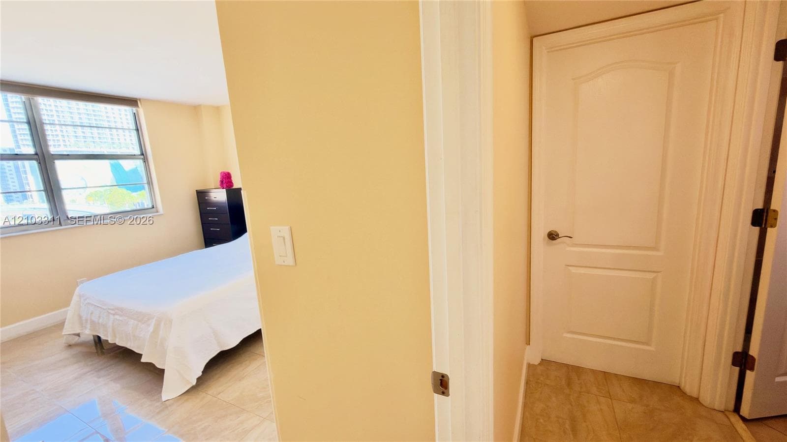 PLAZA TOWERS SOUTH CONDO · #711 in Hallandale Beach - Photo 36