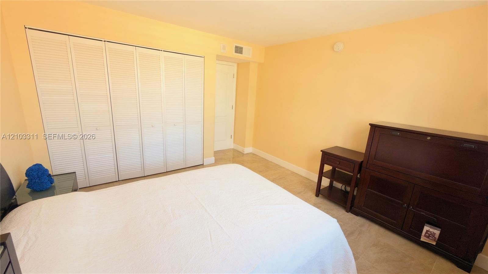 PLAZA TOWERS SOUTH CONDO · #711 in Hallandale Beach - Photo 32