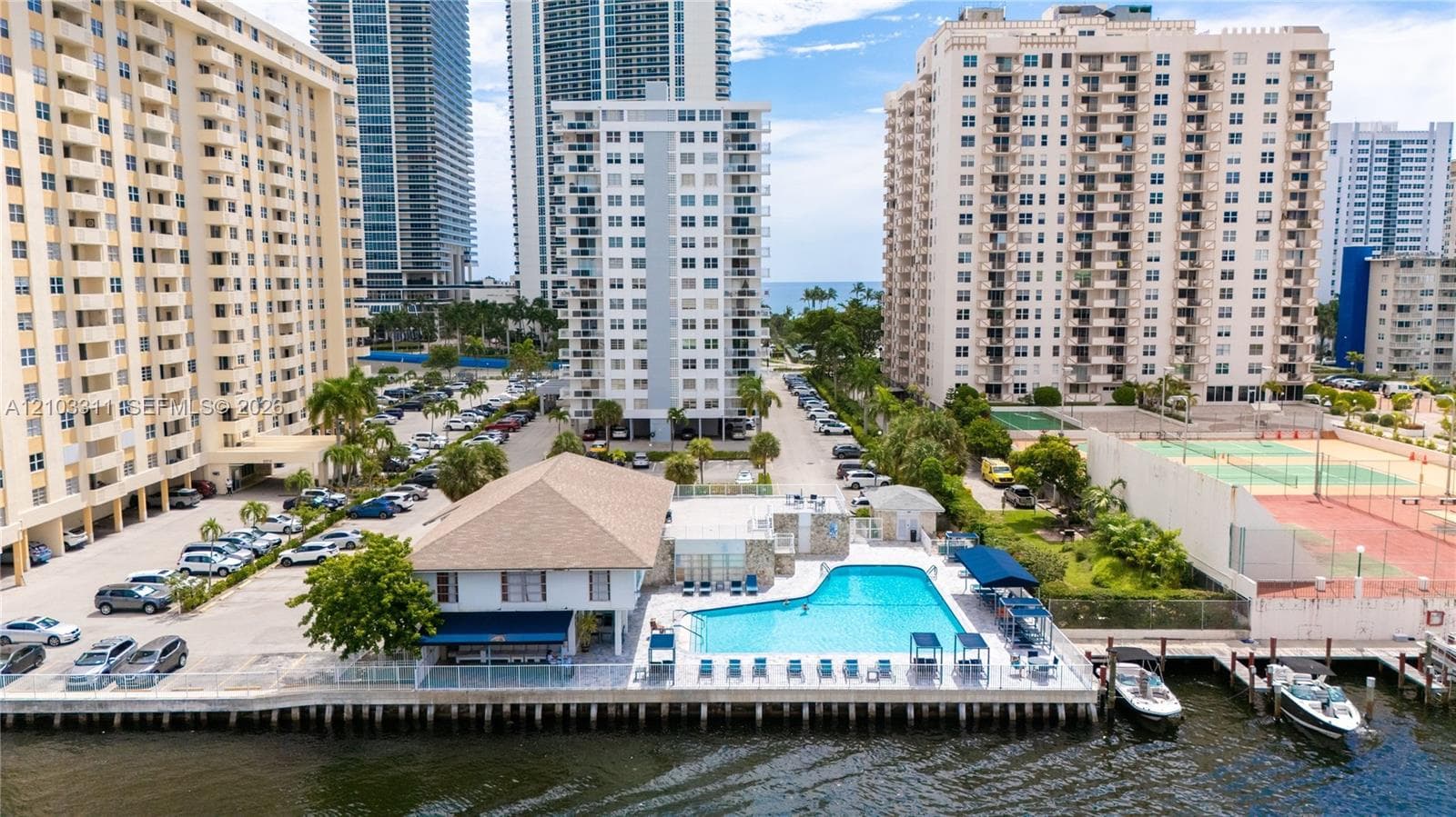 PLAZA TOWERS SOUTH CONDO · #711 in Hallandale Beach - Photo 5