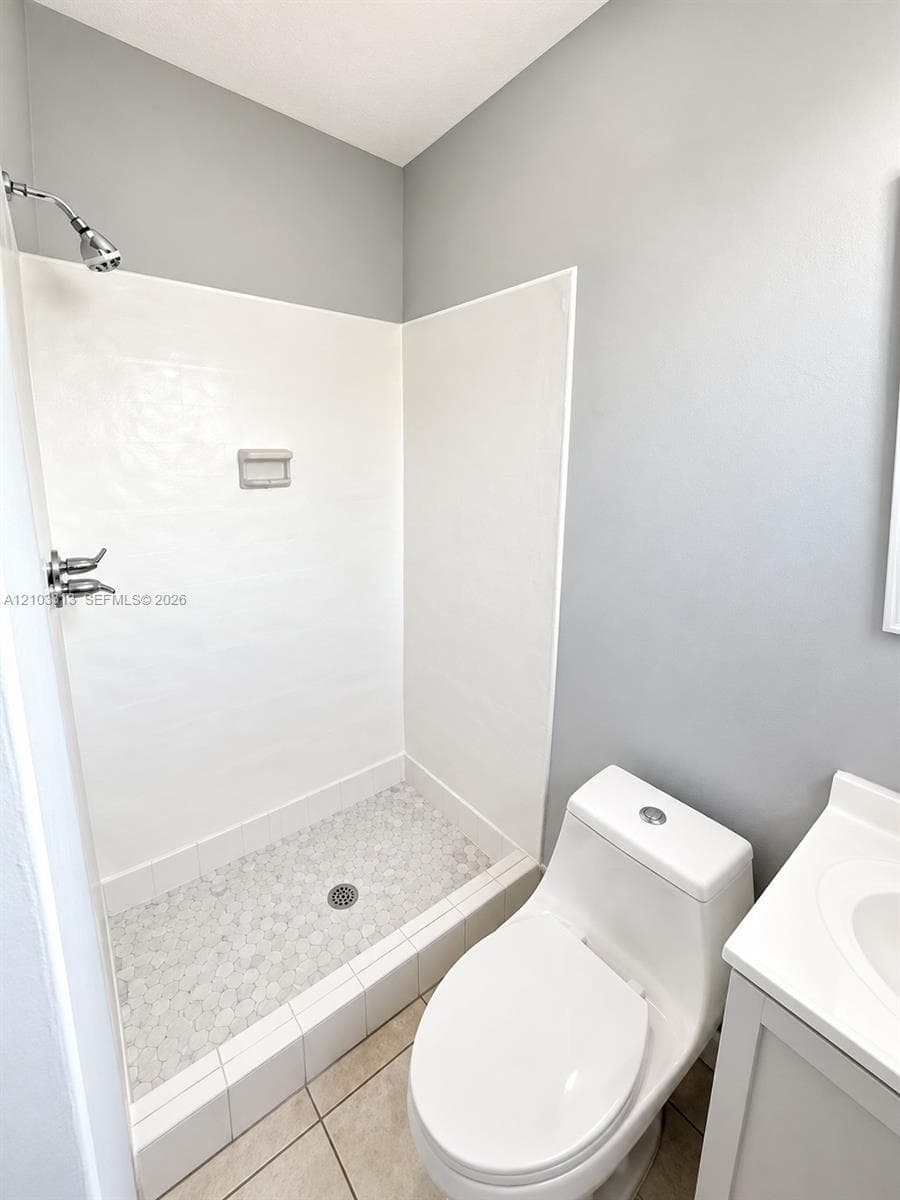 12217 Hillman Dr photo 9