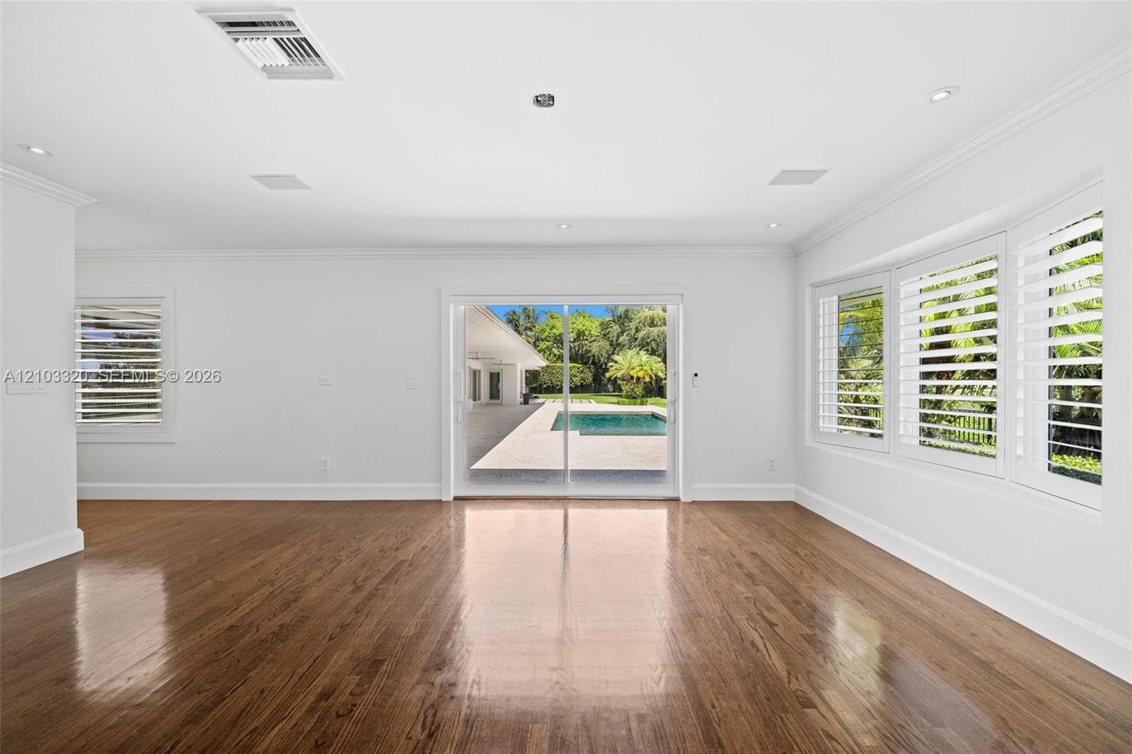 420 Rovino Ave photo 24