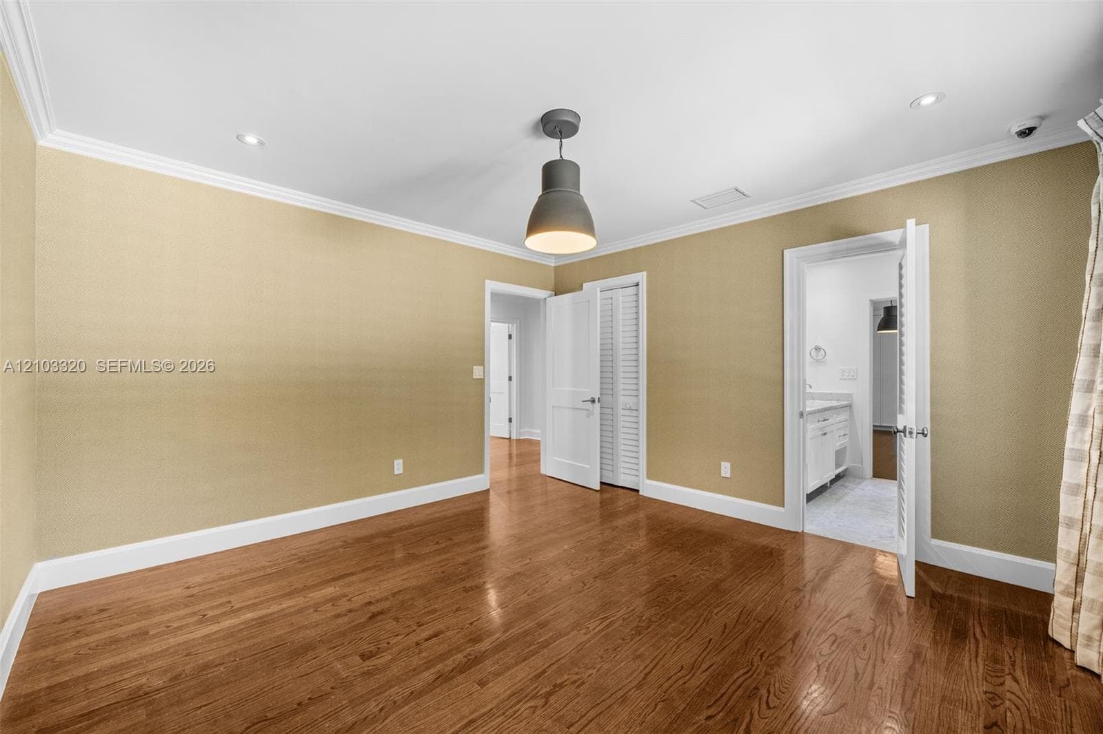420 Rovino Ave photo 41