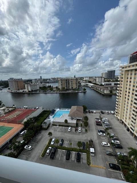 PLAZA TOWERS SOUTH CONDO · #PH1 in Hallandale Beach - Photo 7