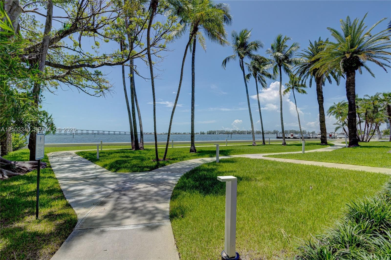The Palace · #C1008 in Miami - Photo 56