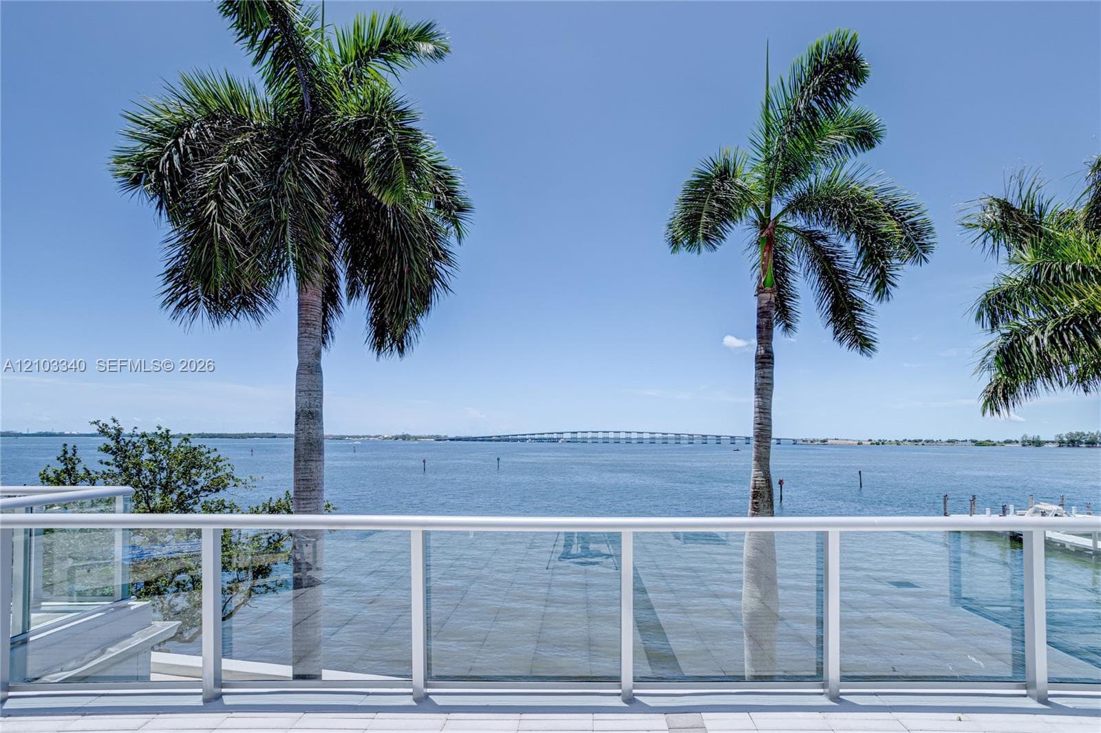 The Palace · #C1008 in Miami - Photo 43