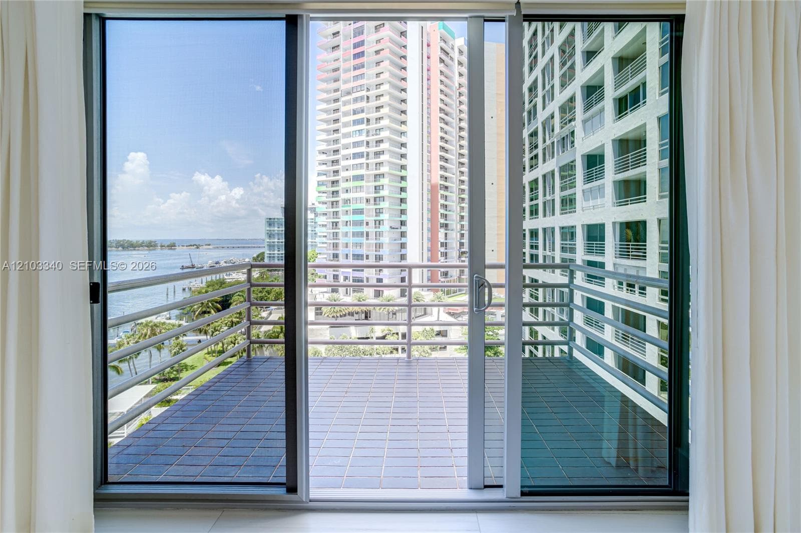 The Palace · #C1008 in Miami - Photo 36