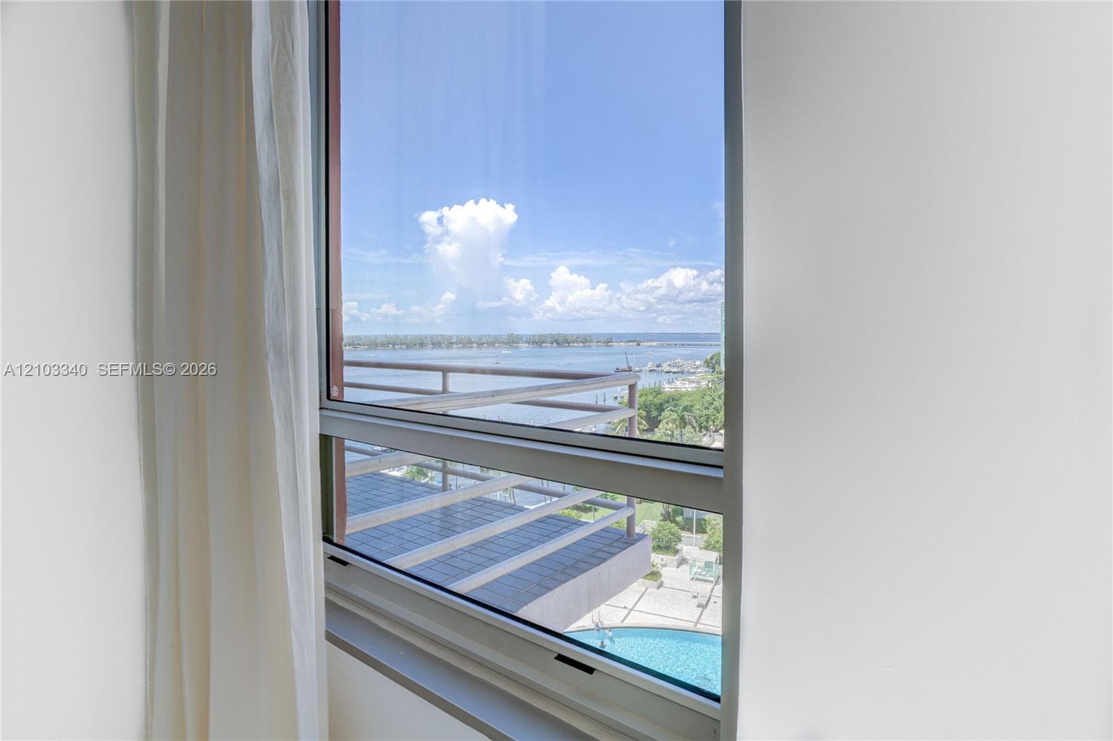The Palace · #C1008 in Miami - Photo 30