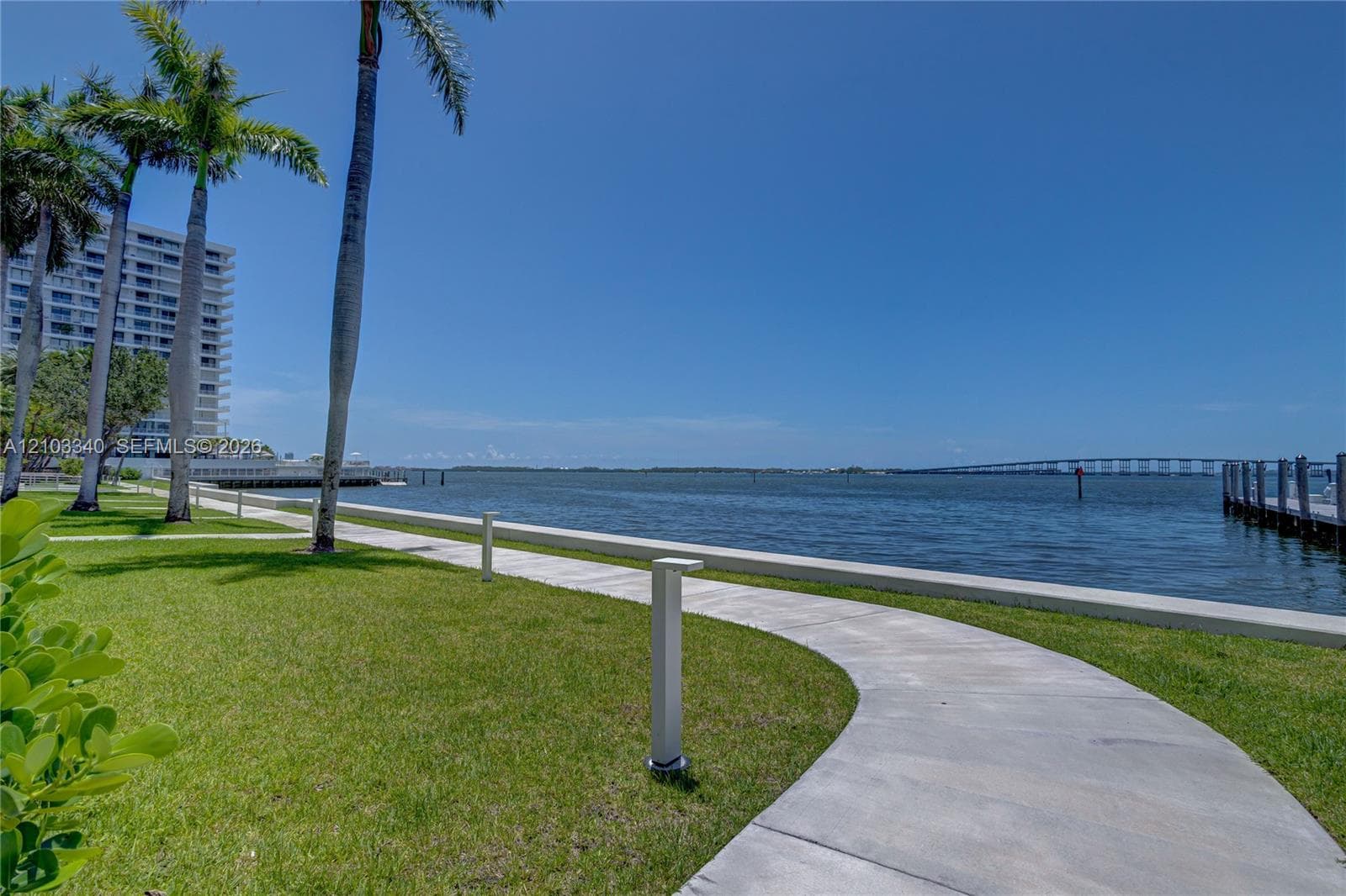 The Palace · #C1008 in Miami - Photo 51