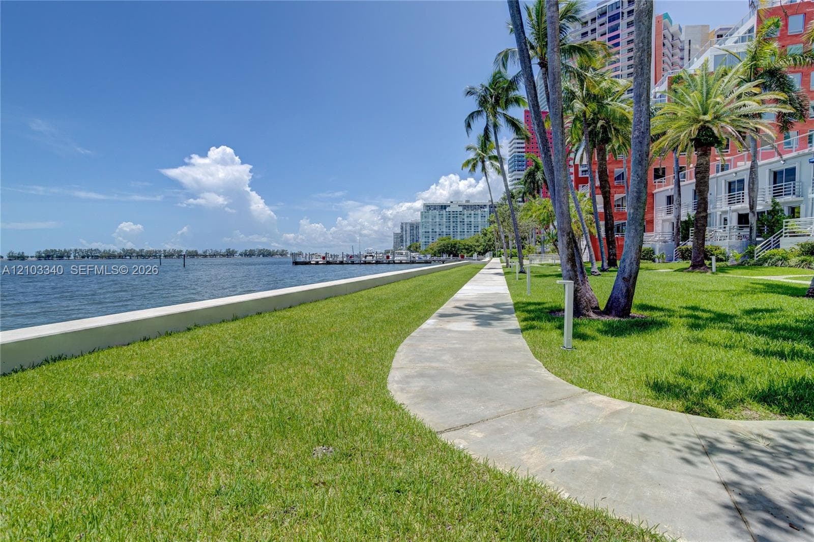 The Palace · #C1008 in Miami - Photo 54