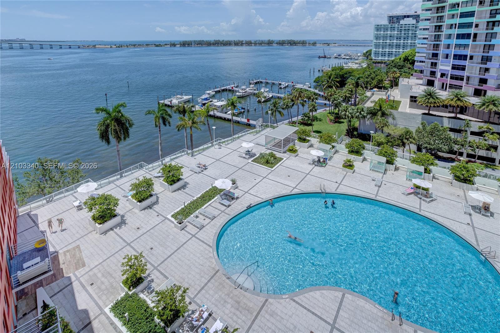 The Palace · #C1008 in Miami - Photo 40