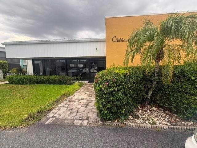 TOWN & COUNTRY ESTATES CO · #16A in Delray Beach - Photo 15