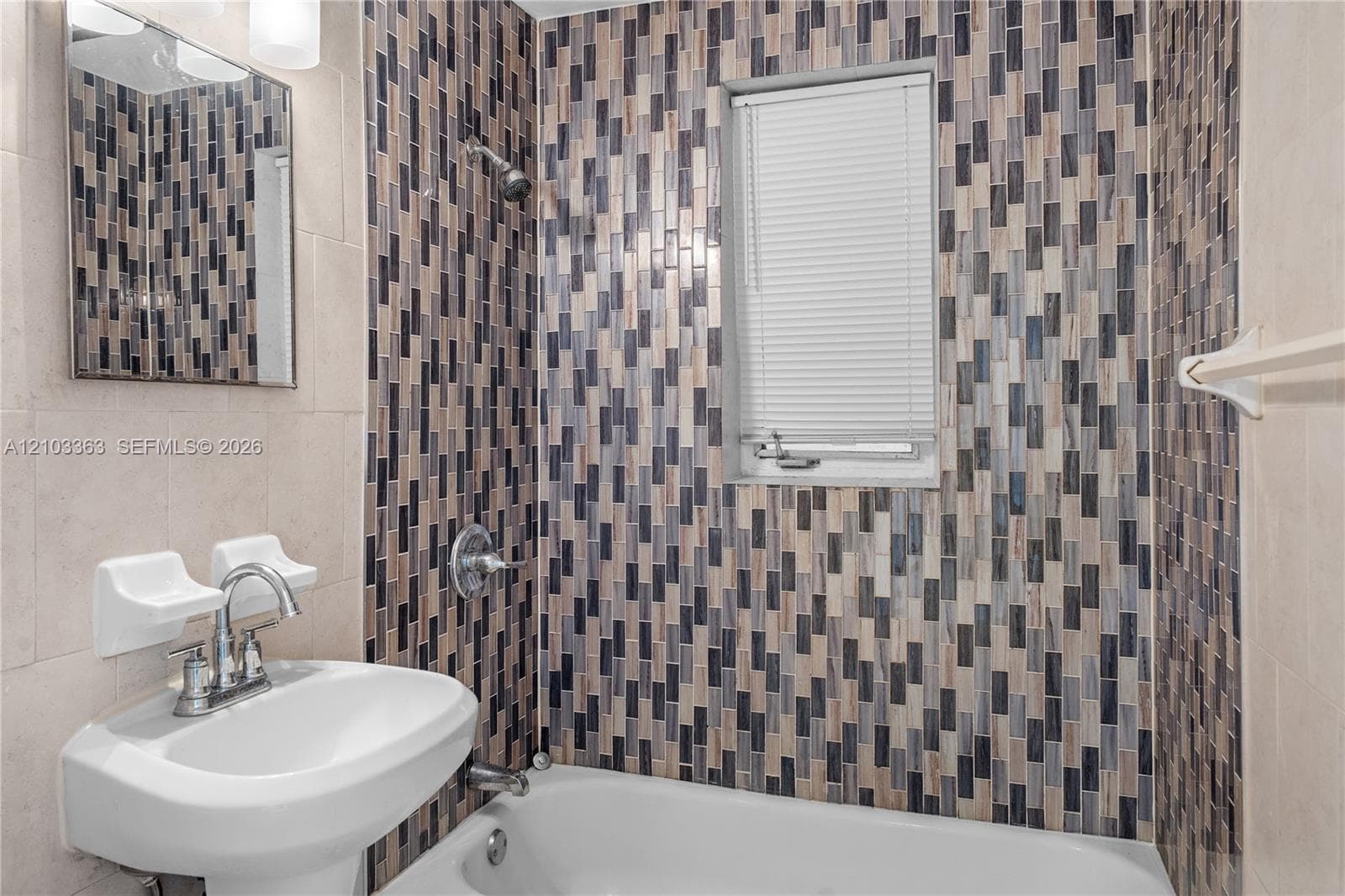 23 Majorca Ave photo 22