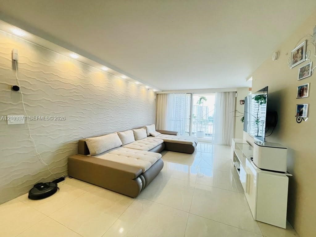 WINSTON TOWERS 700 CONDO · #1118 in Sunny Isles Beach - Photo 16