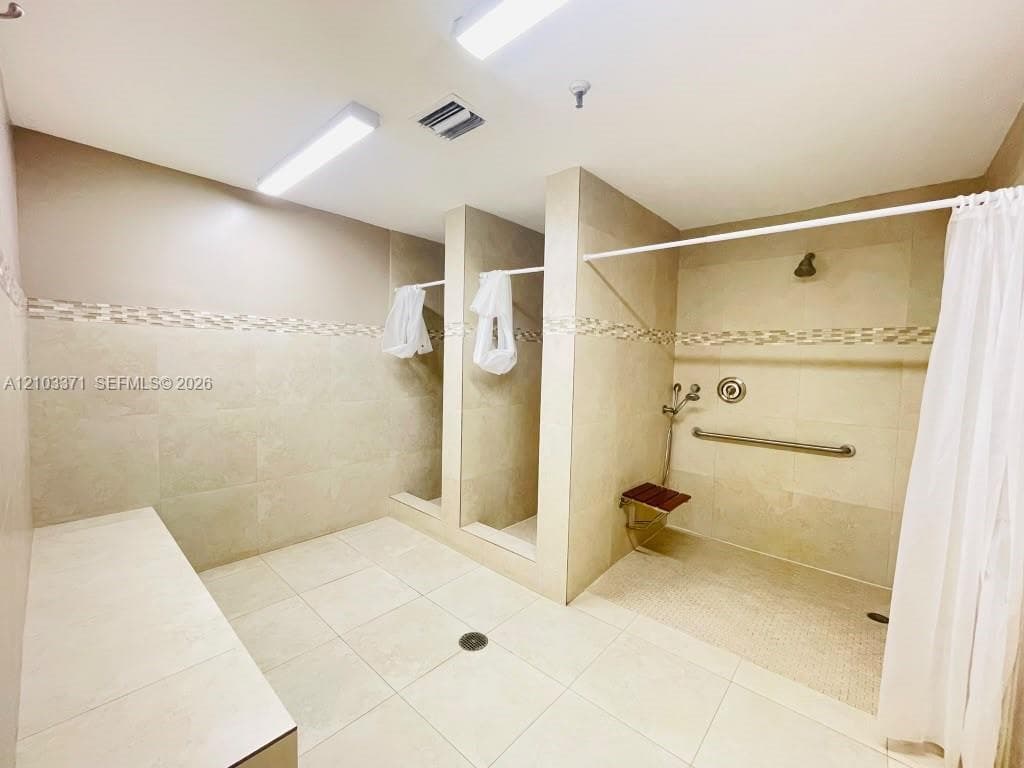 WINSTON TOWERS 700 CONDO · #1118 in Sunny Isles Beach - Photo 33