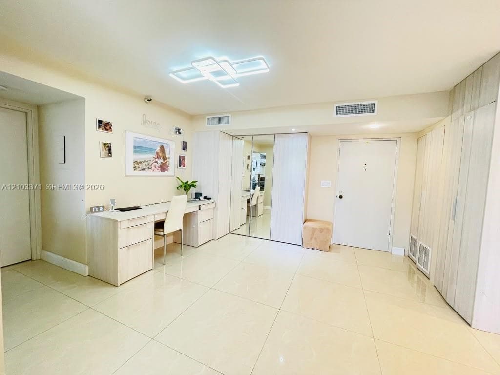 WINSTON TOWERS 700 CONDO · #1118 in Sunny Isles Beach - Photo 18