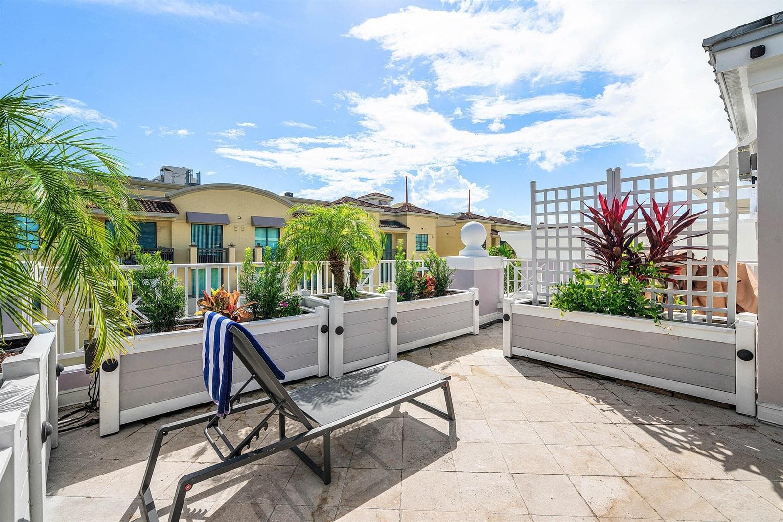 021-12Southeast1stStreet-301-DelrayBeach