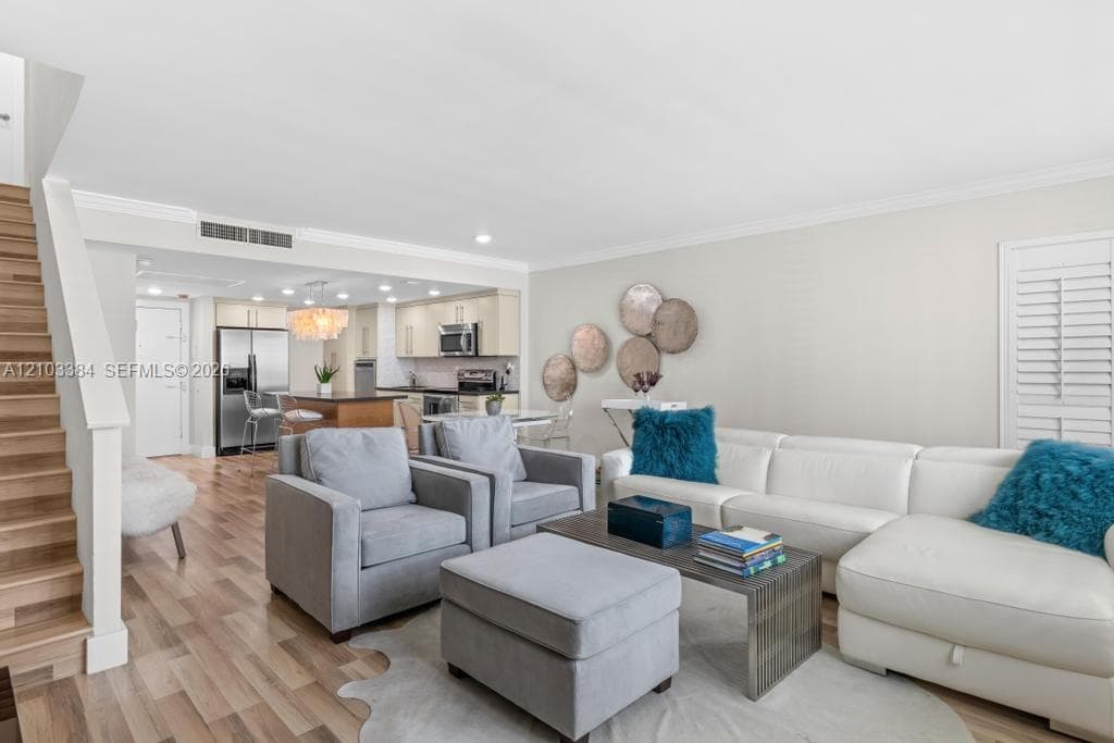 THE CARRIAGE HOUSE CONDO · #343 in Miami Beach - Photo 6