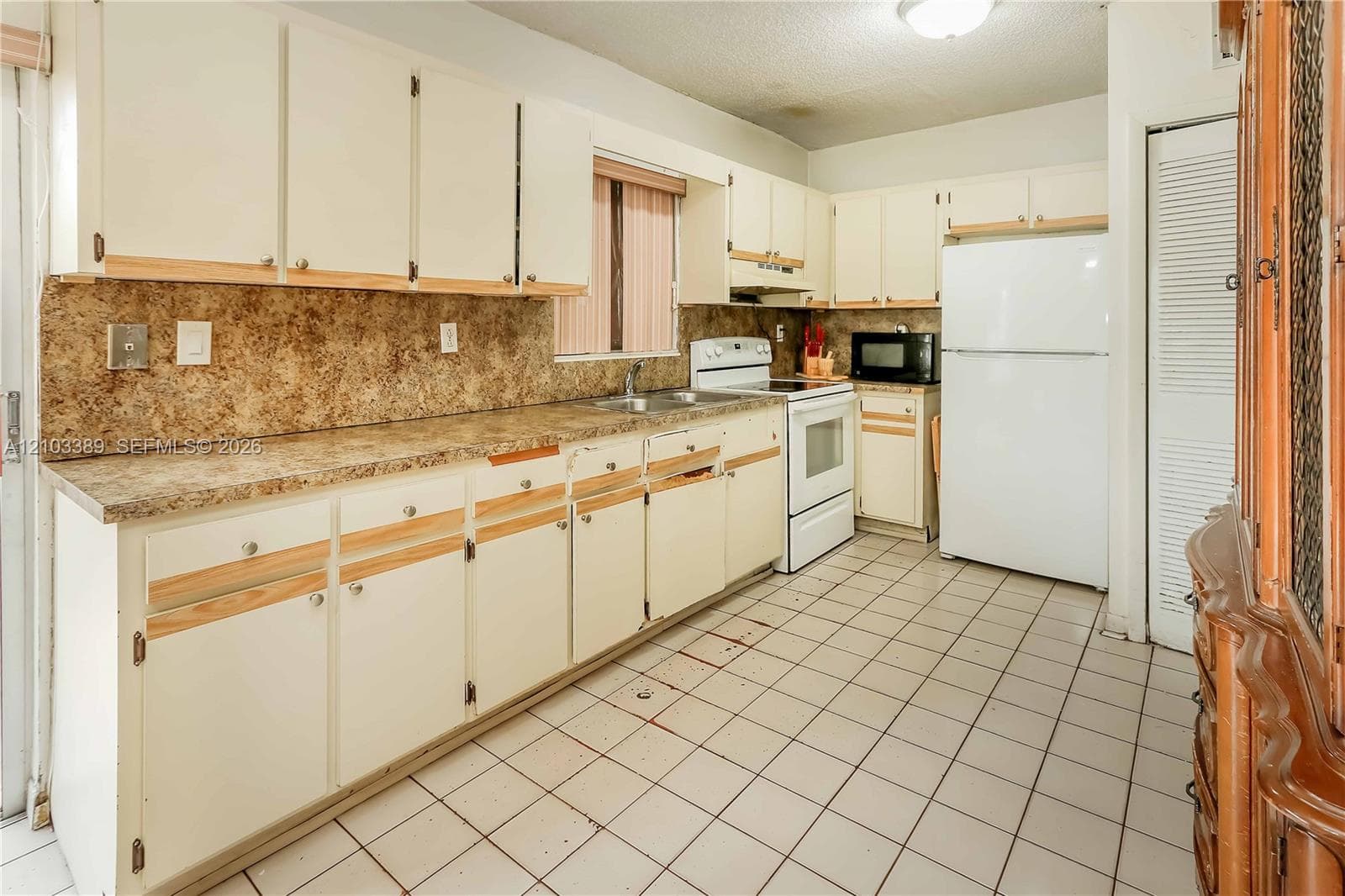 11560 SW 184th St photo 16