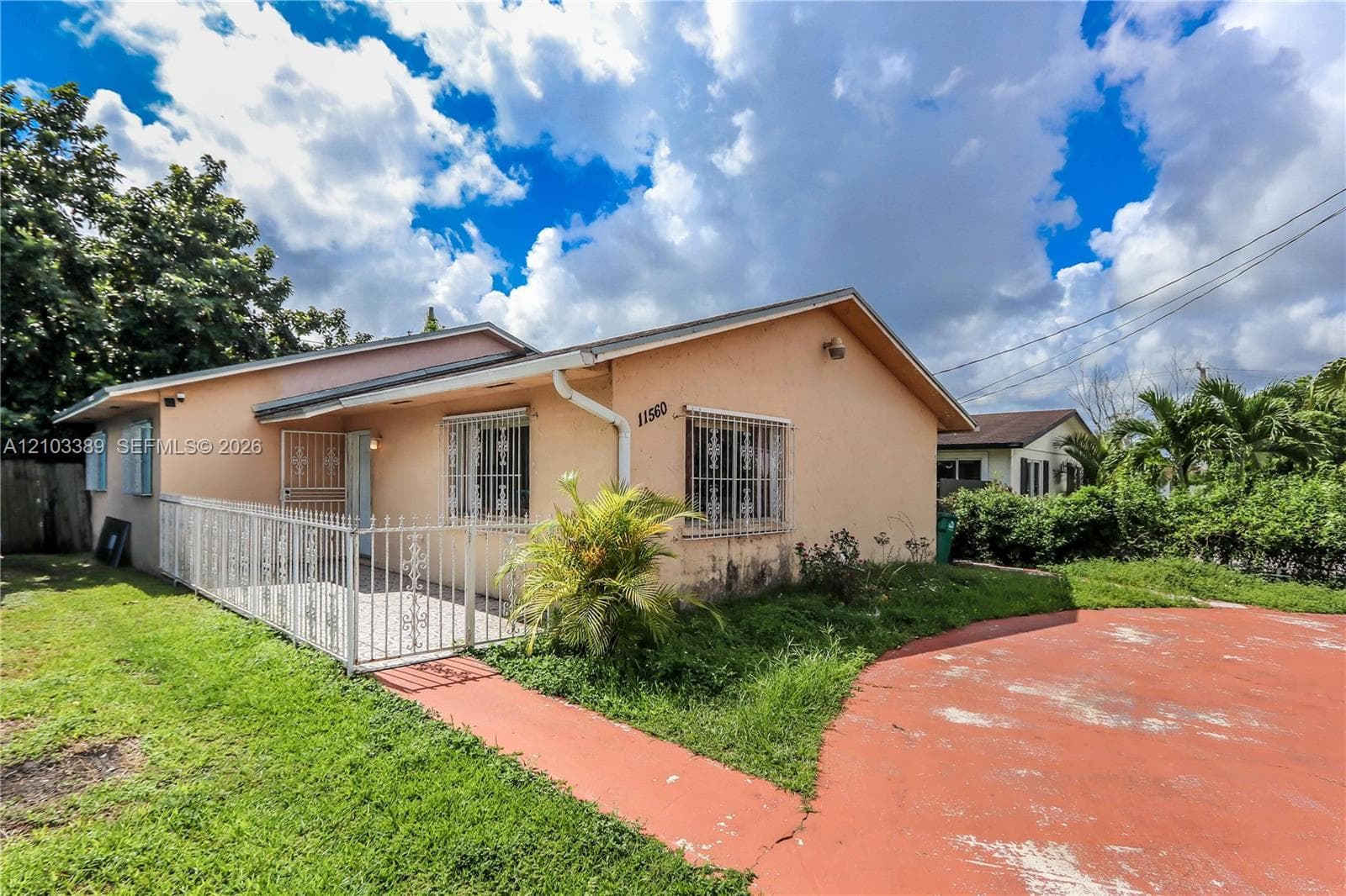 11560 SW 184th St photo 3