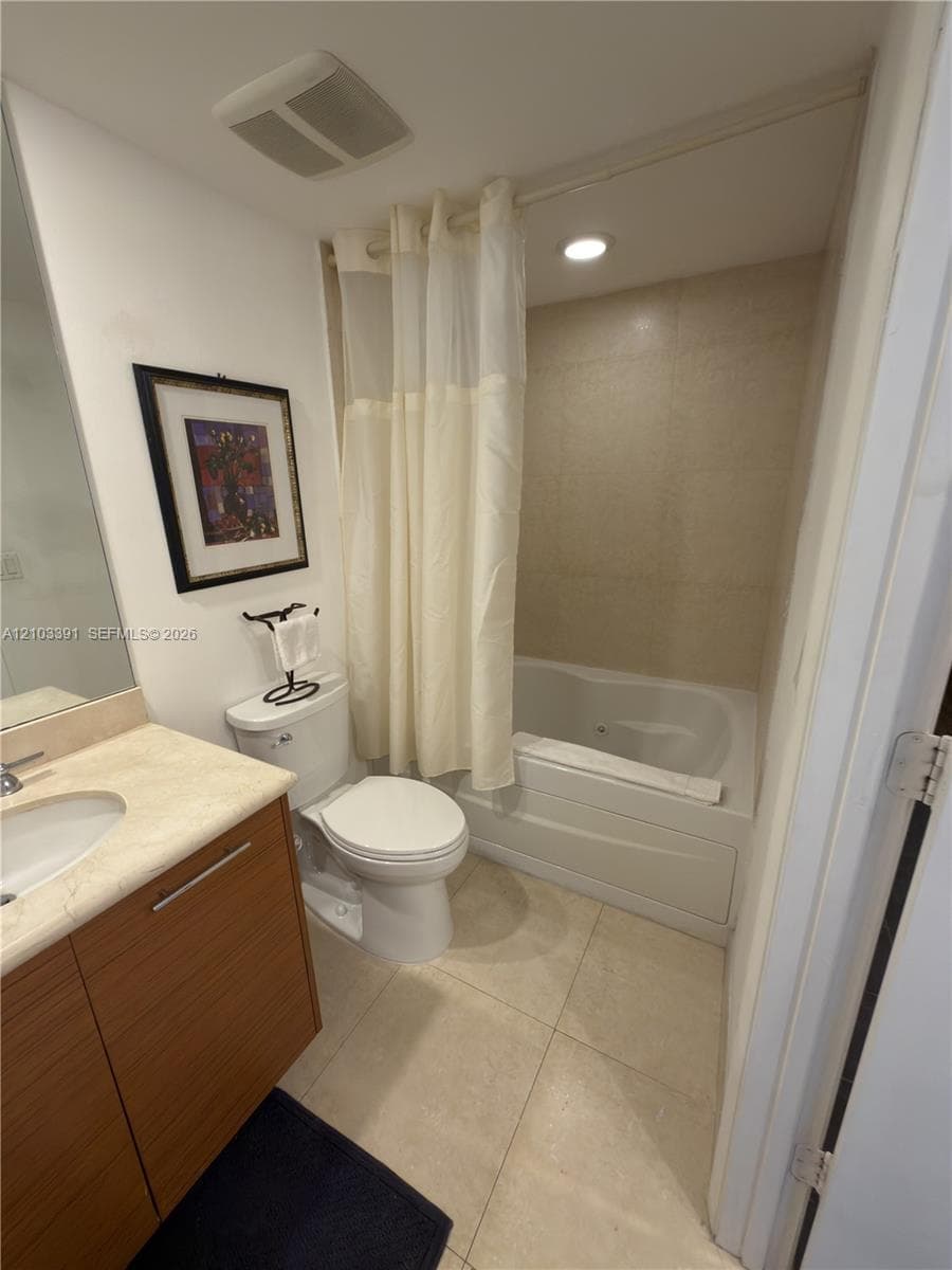 50 Biscayne · #2203 in Miami - Photo 2