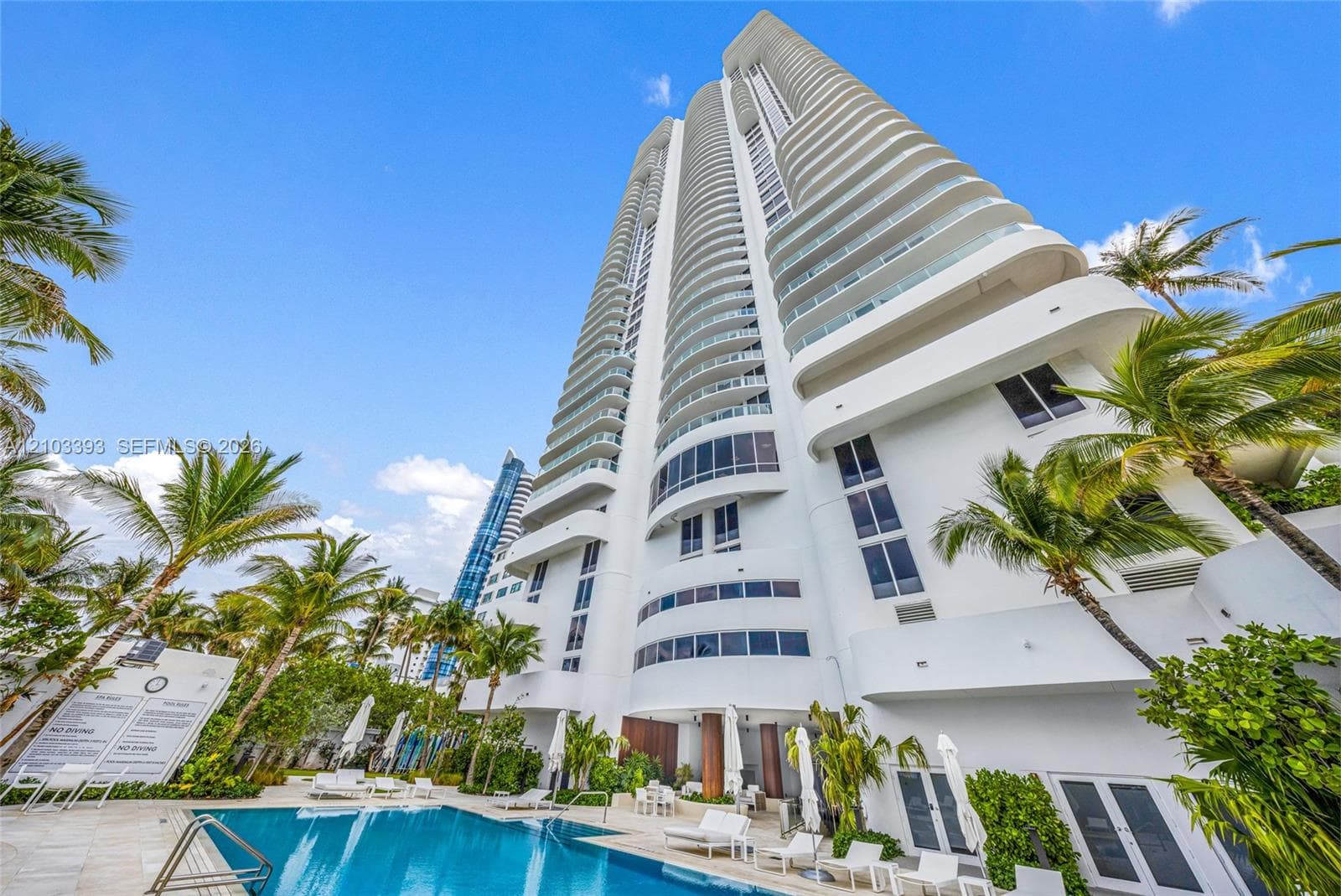Akoya · #1809 in Miami Beach - Photo 23