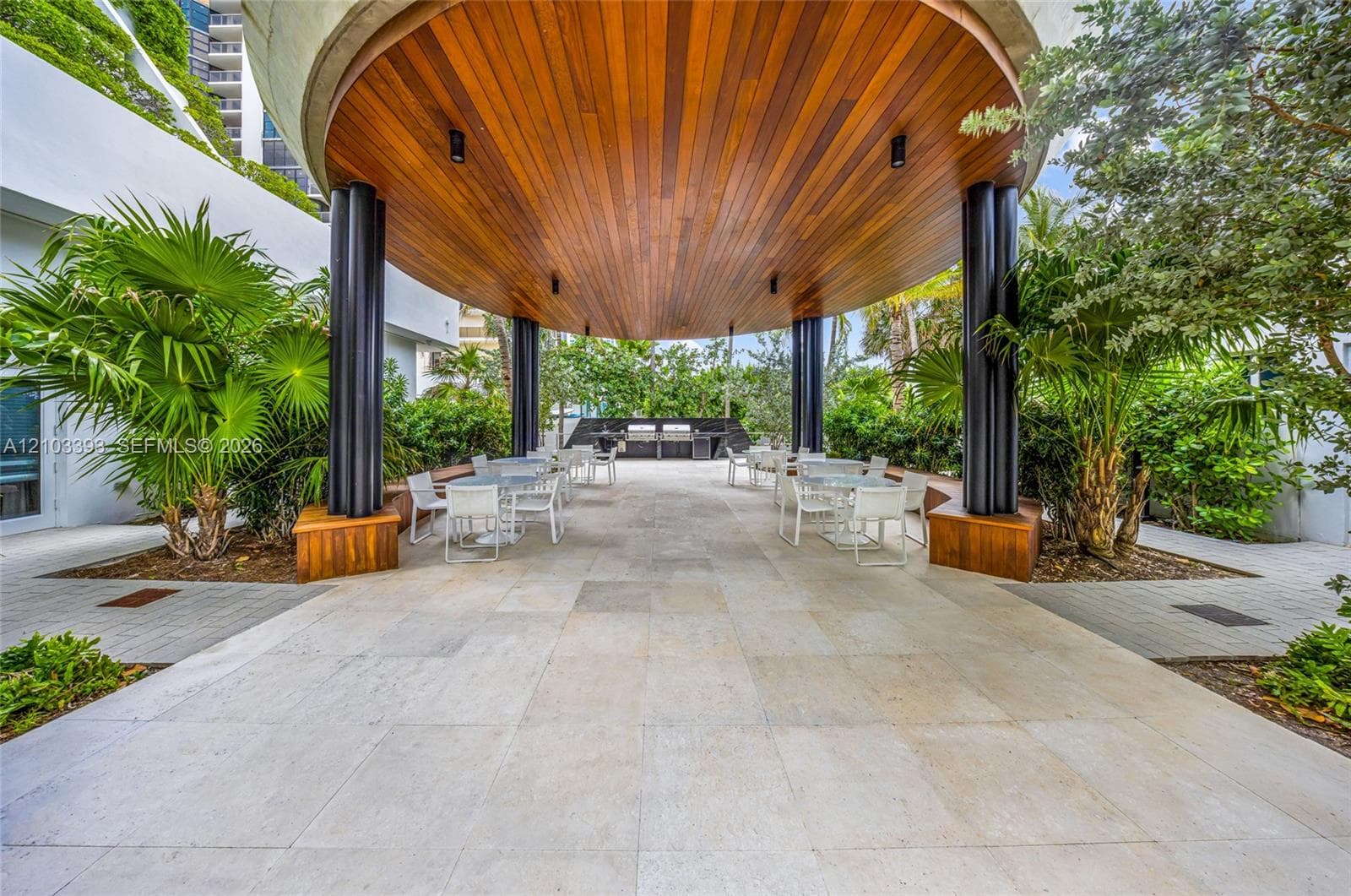 Akoya · #1809 in Miami Beach - Photo 20