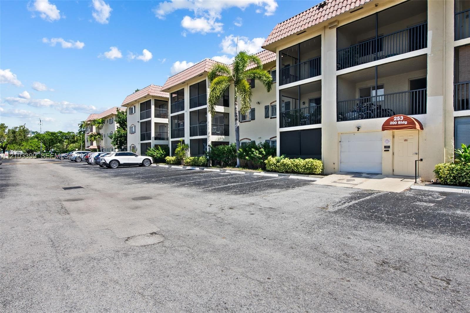 BARCELONA NORTH · #211 in Pompano Beach - Photo 15