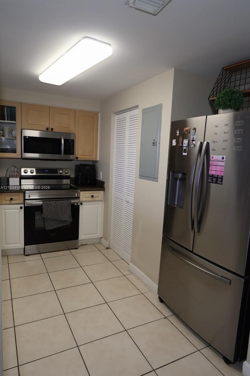 Altos de Miami Condo · #1004 in Miami - Photo 5