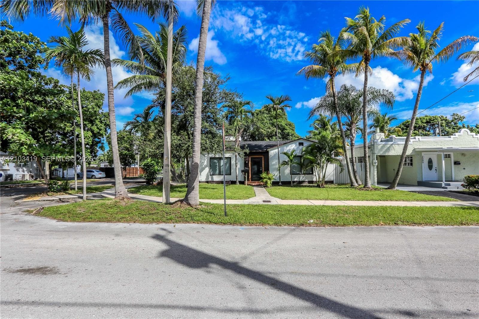 3095 NW 3rd St photo 1
