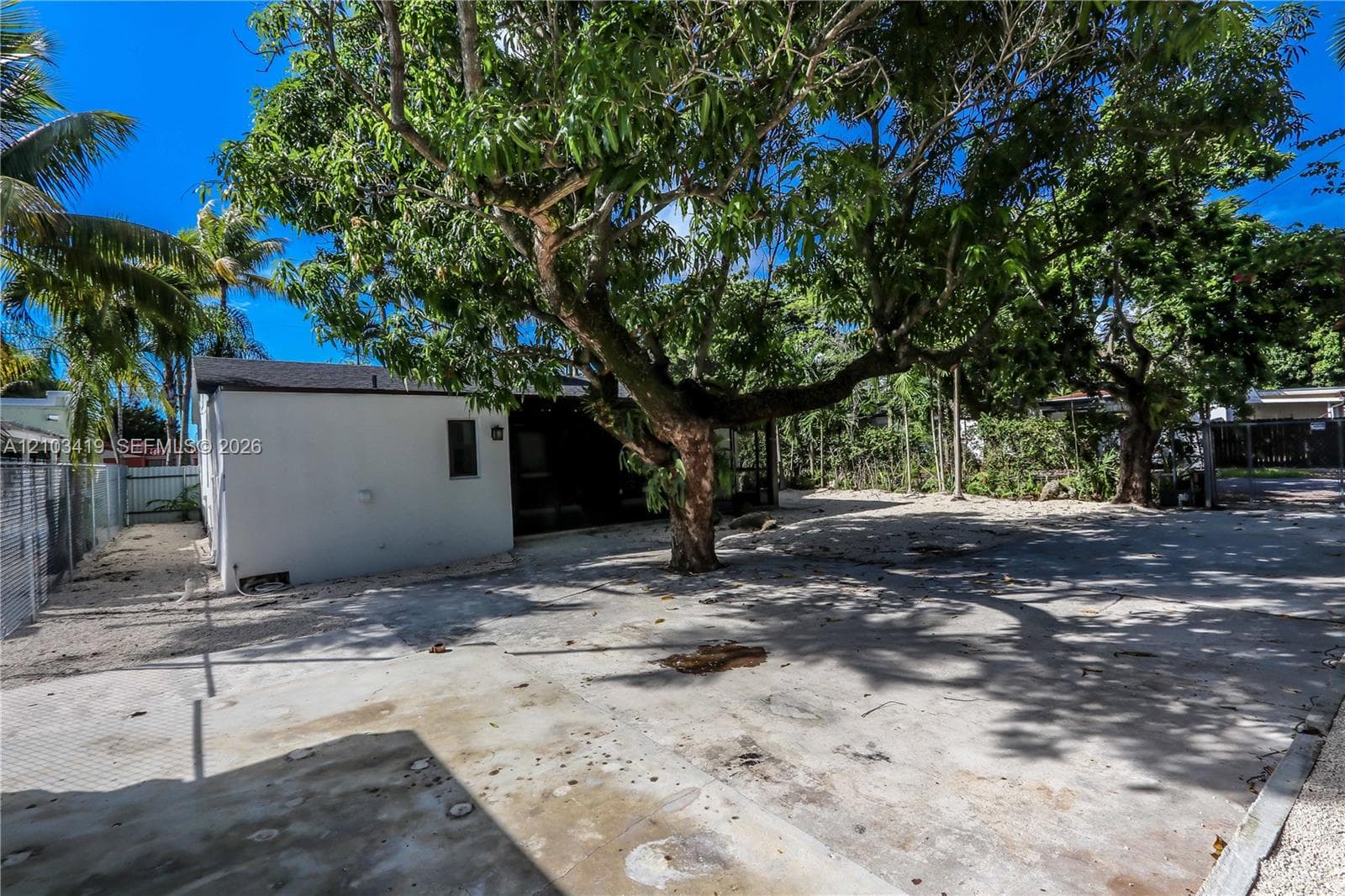 3095 NW 3rd St photo 9