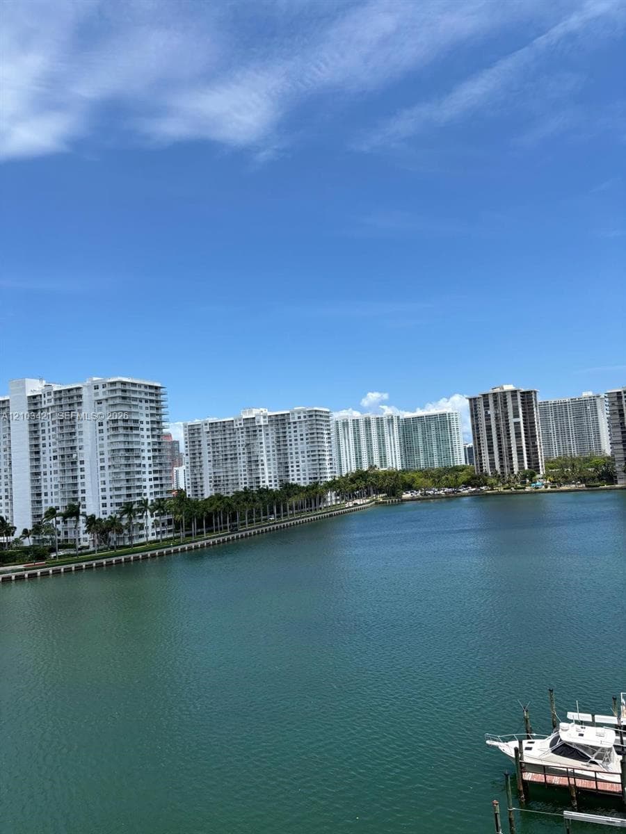 DEL PRADO MARINA · #702 in Aventura - Photo 7