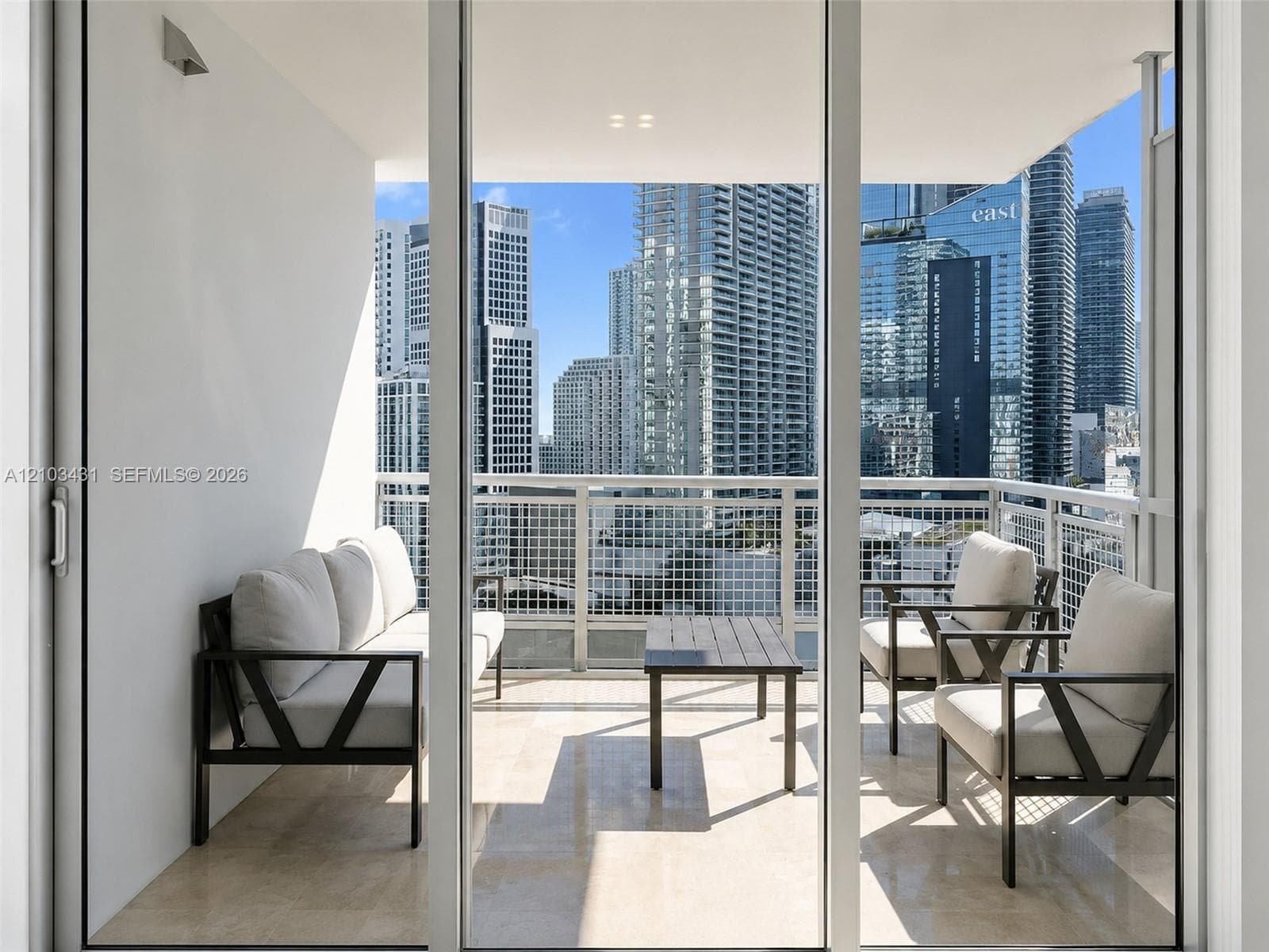 Wind at Riverfront · #2304 in Miami - Photo 18