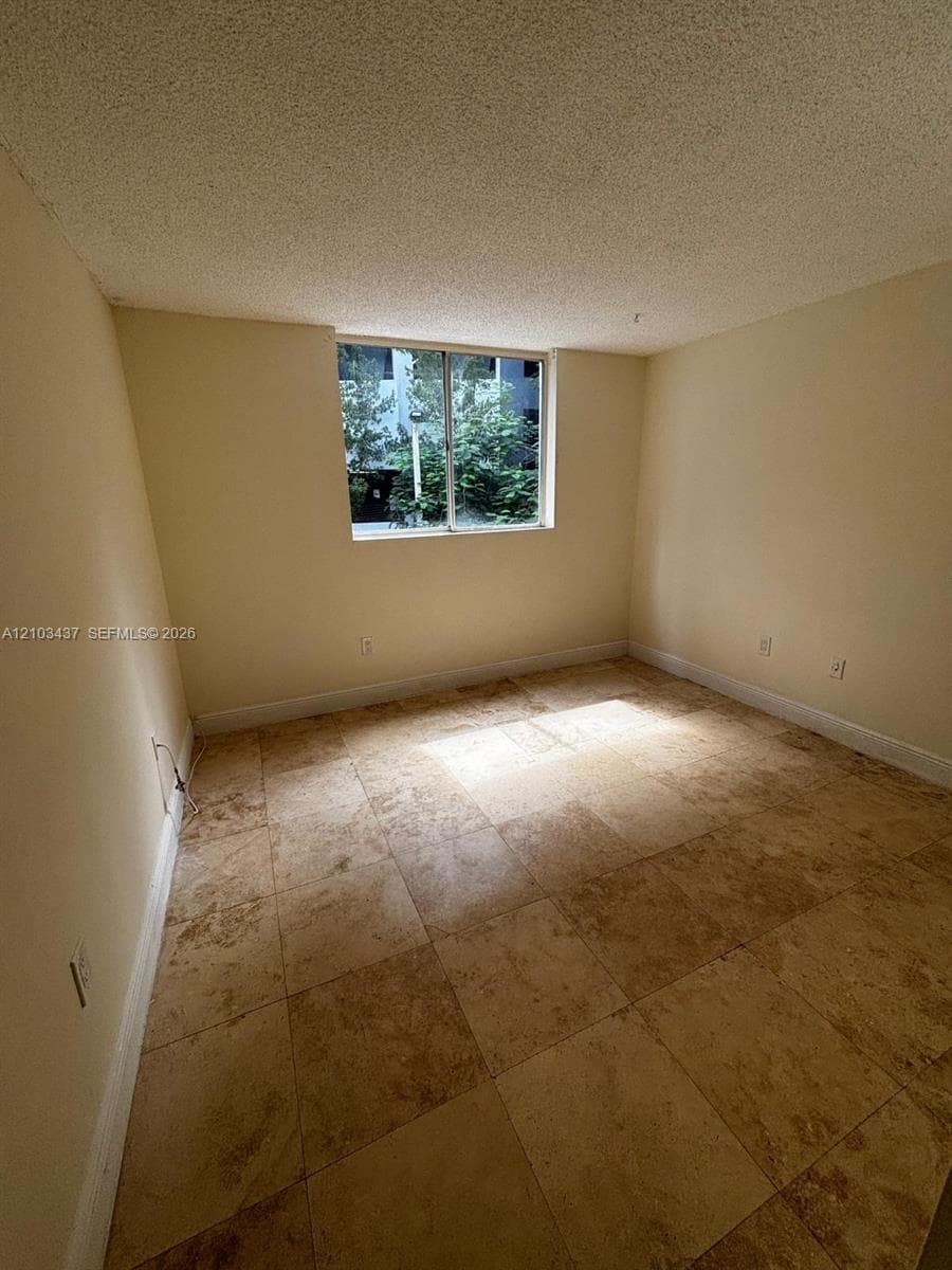 PALM GARDENS CONDO · #208 in Miami - Photo 7